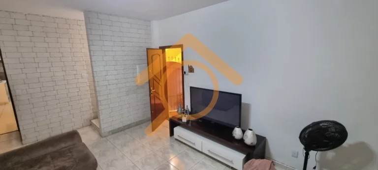 Imagem Imperdível: Casa à venda em São Paulo-SP, Jardim Sabará! 3 quartos, 1 suíte, 2 salas, 2 banheiros, 2 vagas, 140m².
