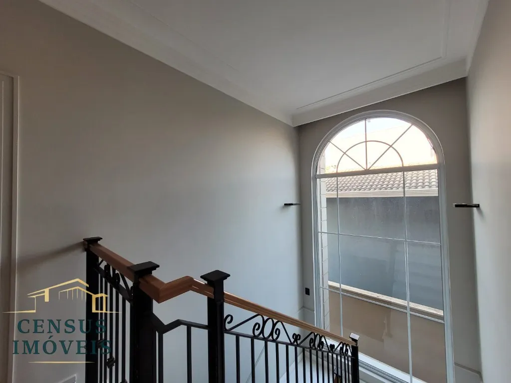 Foto do imóvel: Espetacular Casa em Condomínio à venda em Valinhos-SP - 3 quartos, 2 suítes, 3 salas, 3 banheiros, 5 vagas de garagem - 305m²! em Condomínio Residencial Morada das Nascentes