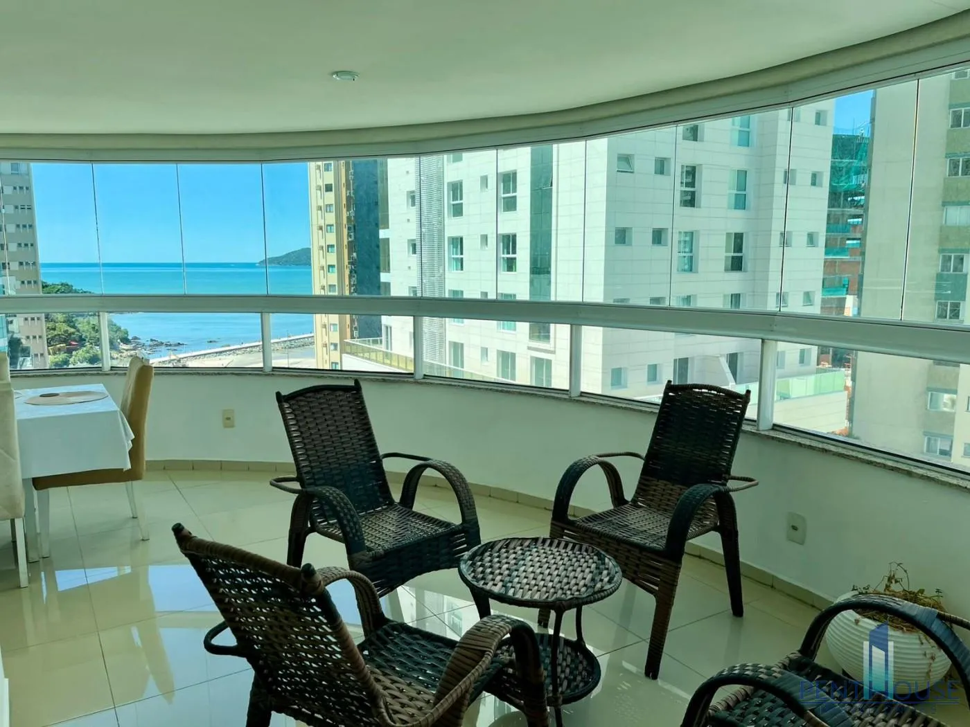 Imagem Apartamento Quadra Mar para Venda em Balneário Camboriú, PIONEIROS, 3 dormitórios, 3 suítes, 4 banheiros, 2 vagas