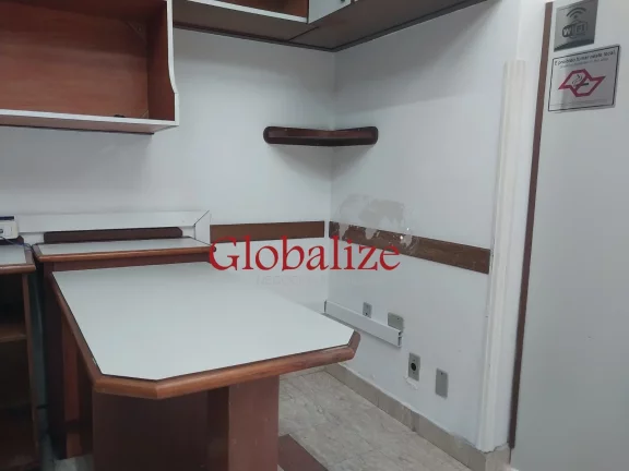 Imagem Sala de 42m² no Centro de Santos-SP, com 1 sala, 1 banheiro R$315.000,00