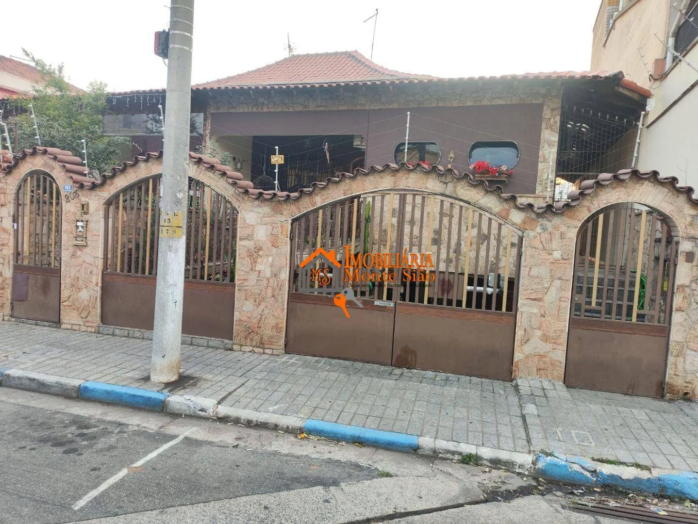 Imagem Sobrado com 3 dormitórios à venda por R$ 831.000,00 - Bom Clima - Guarulhos/SP