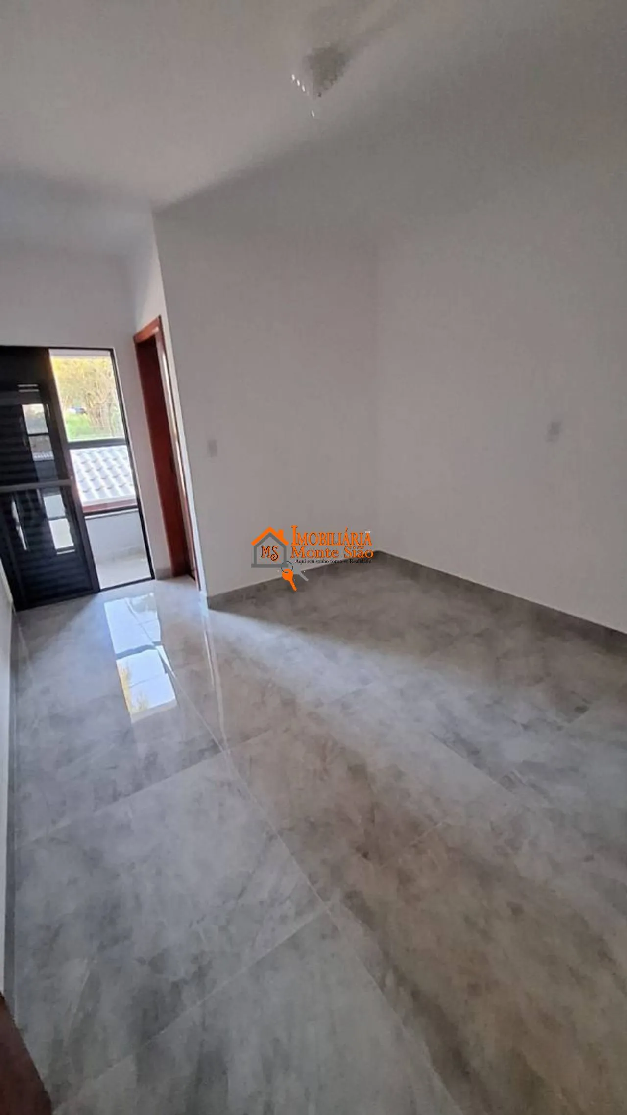 Imagem Sobrado com 2 dormitórios à venda, 92 m² por R$ 450.000,00 - Jardim Rio Negro - Itaquaquecetuba/SP