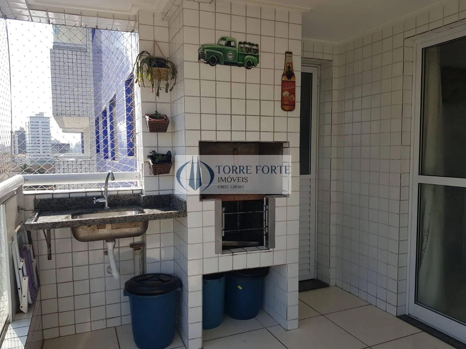 Imagem Excelente apartamento com 111 m² 3 dorm., sendo 2 suítes, no Canto do Forte