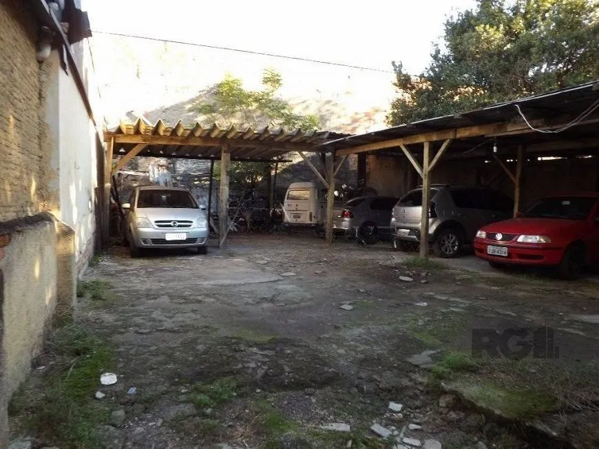 Imagem Amplo terreno com 483,22m² no bairro São Geraldo.