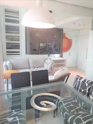 Imagem Flat disponível para venda no International Duplex Residence em Moema, com 70m², 2 dormitórios e 1 vaga