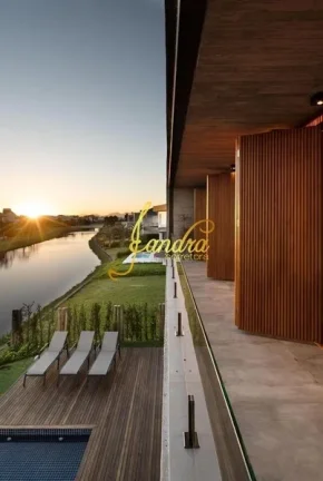 Imagem Sobrado condominio fechado, com 04 suites mobiliado