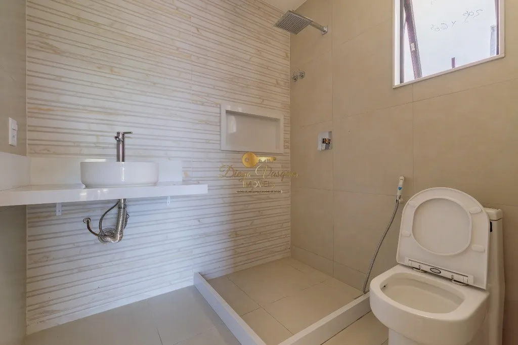 Imagem Casa em Condomínio para Venda em Teresópolis / RJ no bairro Tijuca