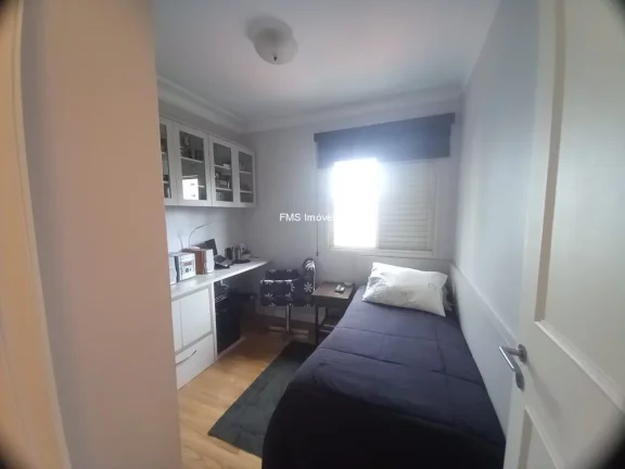 Imagem Apartamento à venda em Moema, São Paulo-SP: 2 quartos, 1 suíte, 3 banheiros, 2 vagas, 75m² de área!