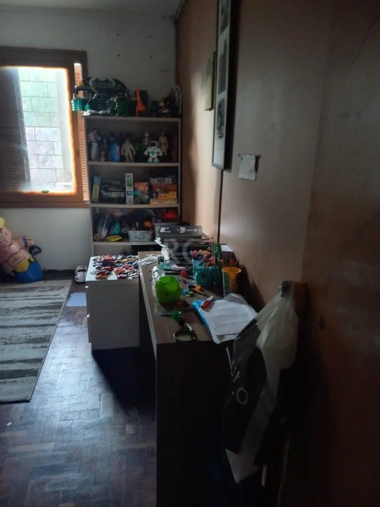 Imagem Casa para Venda - 256.44m², 4 dormitórios, sendo 1 suites, 4 vagas - Cavalhada