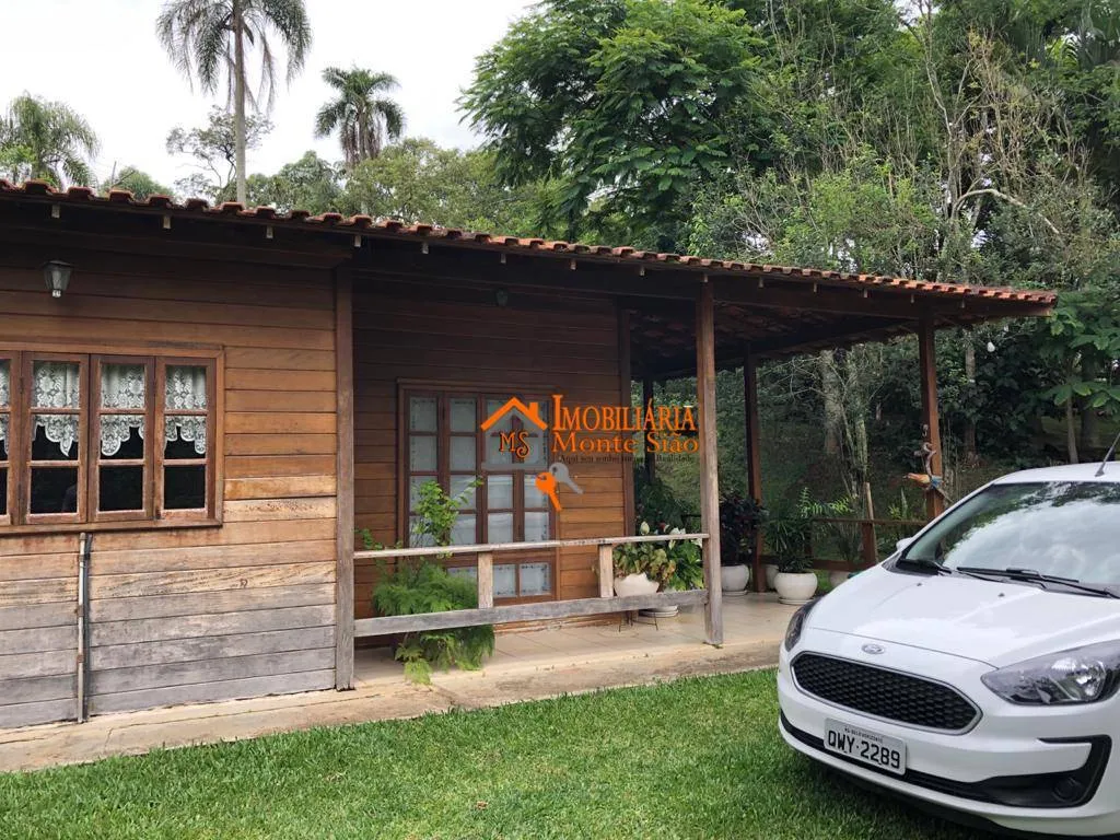 Imagem Casa com 6 dormitórios à venda, 300 m² por R$ 1.290.000,00 - Fazenda Velha - Arujá/SP