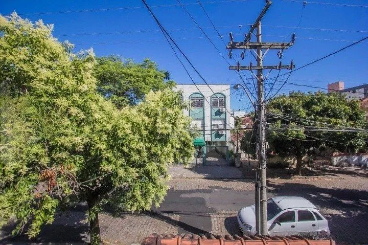 Imagem Casa para Venda - 400m², 6 dormitórios, sendo 1 suites, 3 vagas - Santana