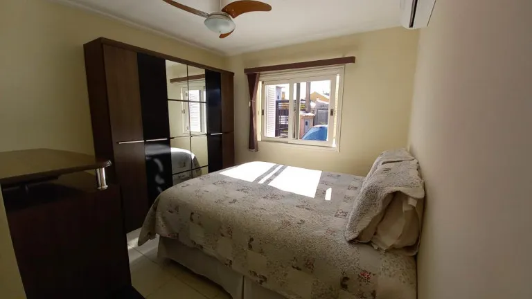 Imagem Casa com 3 Quartos à Venda, 99 m² em Hípica - Porto Alegre