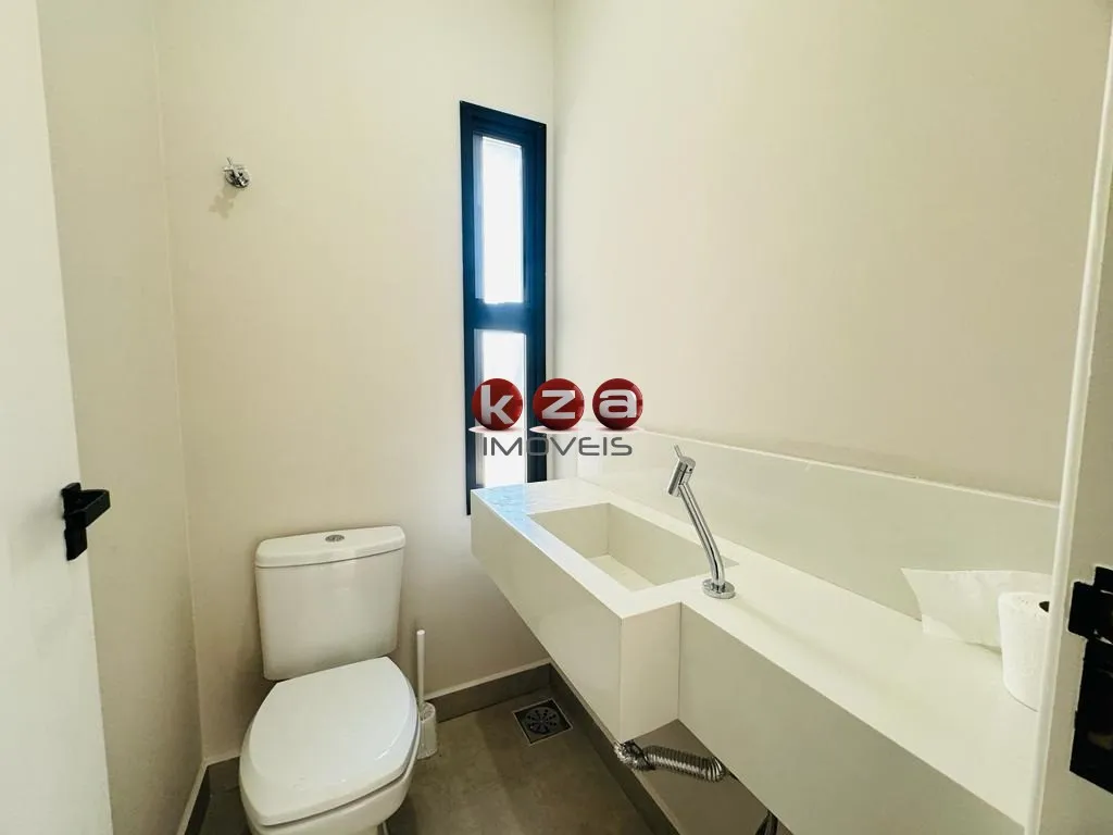 Imagem Incrível Casa em Condomínio à Venda em Valinhos-SP, Vila Capuava - 3 Quartos, 3 Suítes, 2 Salas, 4 Banheiros, 4 Vagas - 169,00 m².