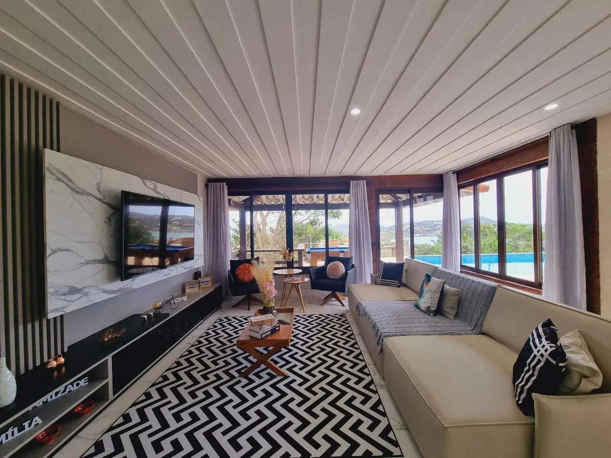 Imagem Casa para Venda em Armação dos Búzios / RJ no bairro Ferradura