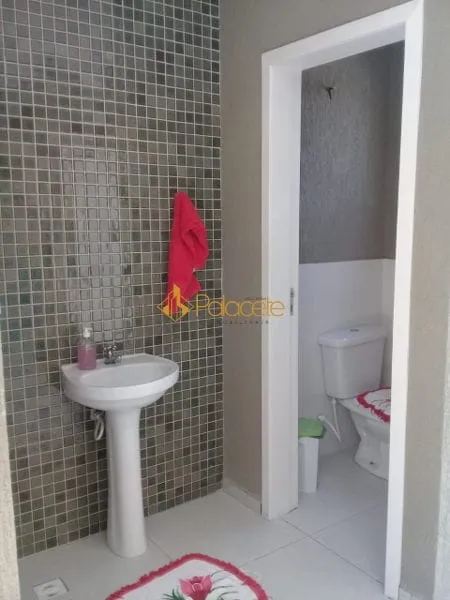 Imagem Casa à venda 3 Quartos, 1 Suite, 4 Vagas, 230M², Nossa Senhora do Perpétuo Socorro, Pindamonhangaba - SP