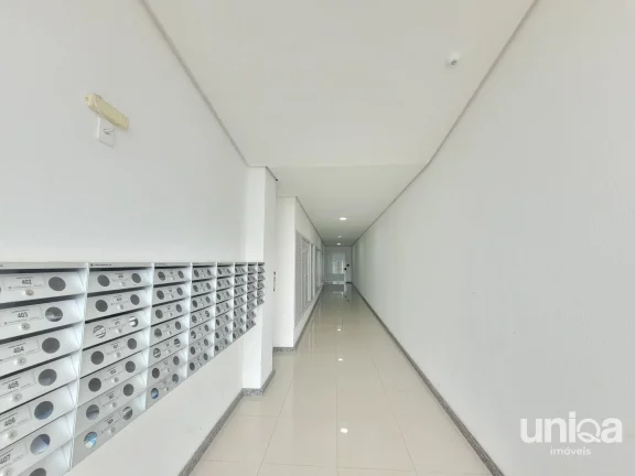 Apartamento novo de 01 dormitório com vaga de garagem para comprar no bairro Cam