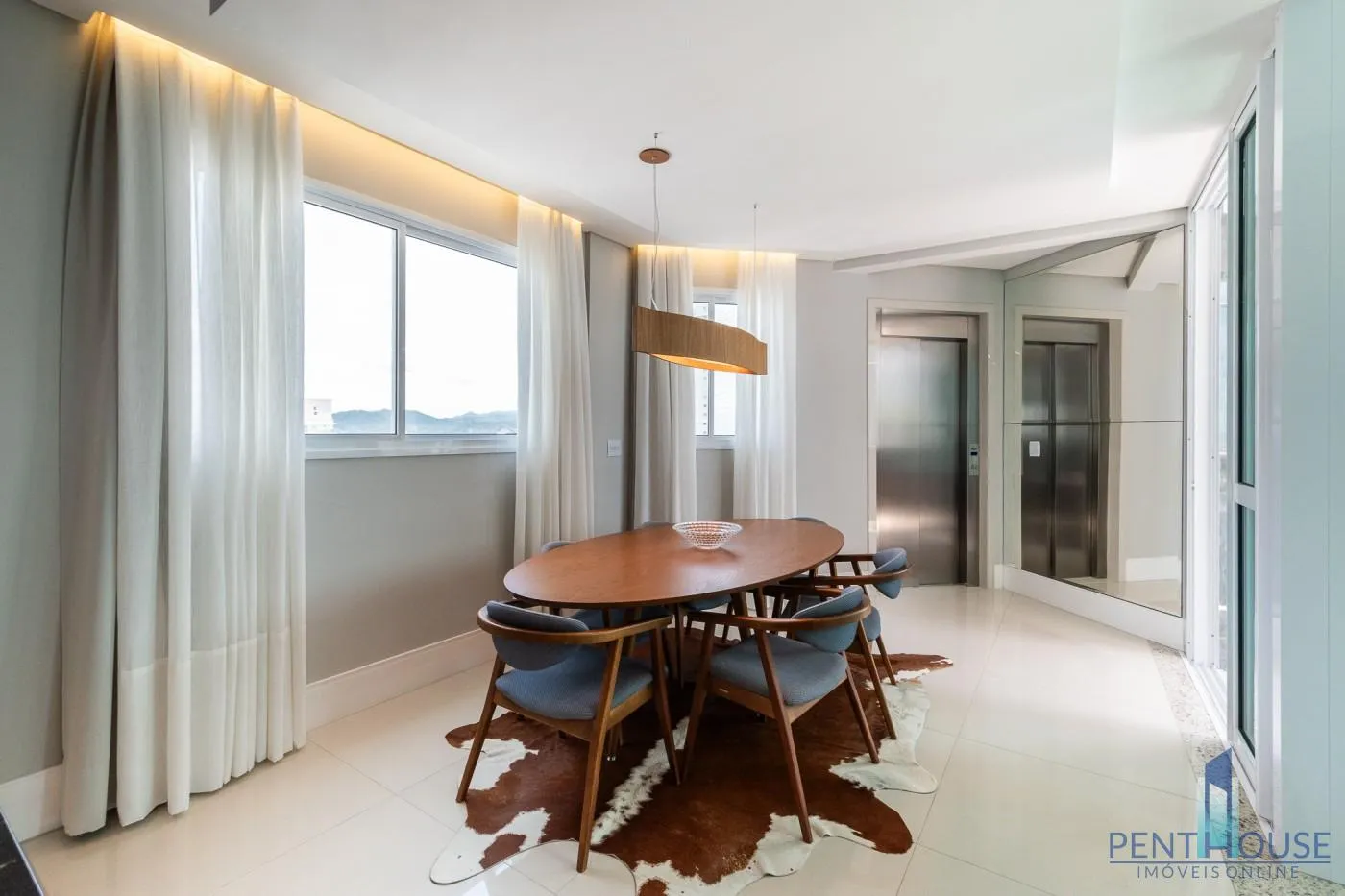 Imagem Apartamento Duplex para Venda em Balneário Camboriú, CENTRO, 4 dormitórios, 4 suítes, 6 banheiros, 3 vagas