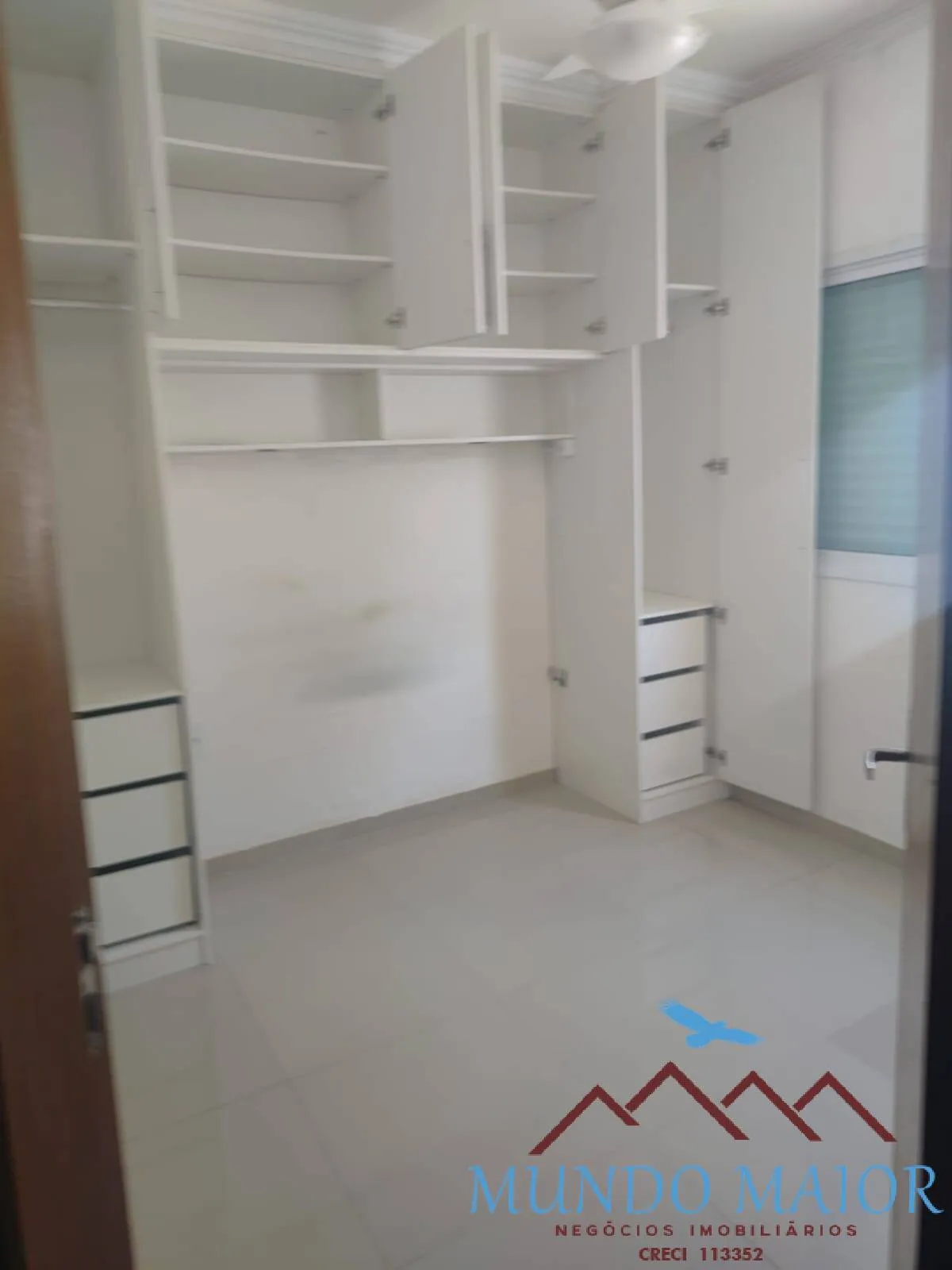 Imagem Apartamento 50m² S/Condominio Sacada no Jd. Santo Antônio - Santo André-SP
