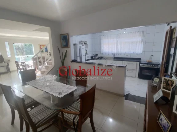 Imagem Sobreposta alta Duplex com 3 suítes e ampla área de lazer no andar Superior no Bairro da Ponta da Praia por R$ 1.300.000,00 !