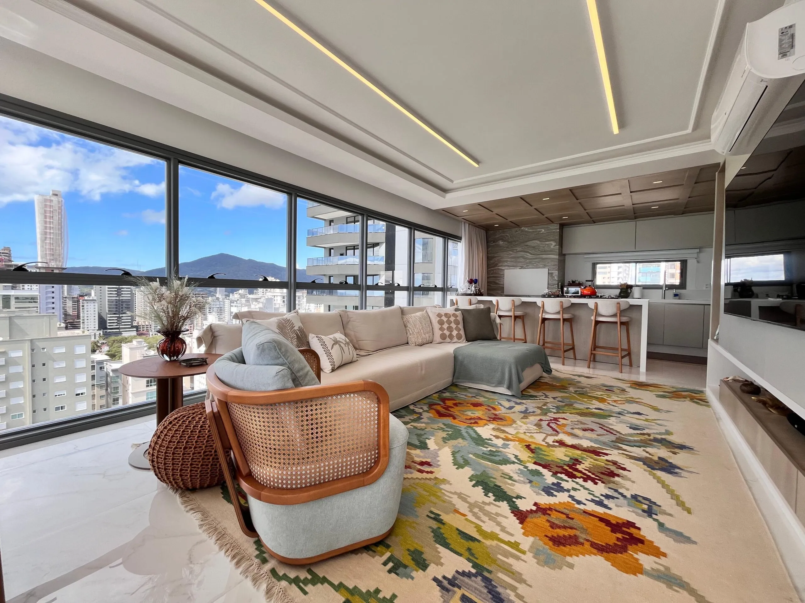 Imagem Apartamento com vista para o mar à venda com 166m2 por R$ 9.150.000,00