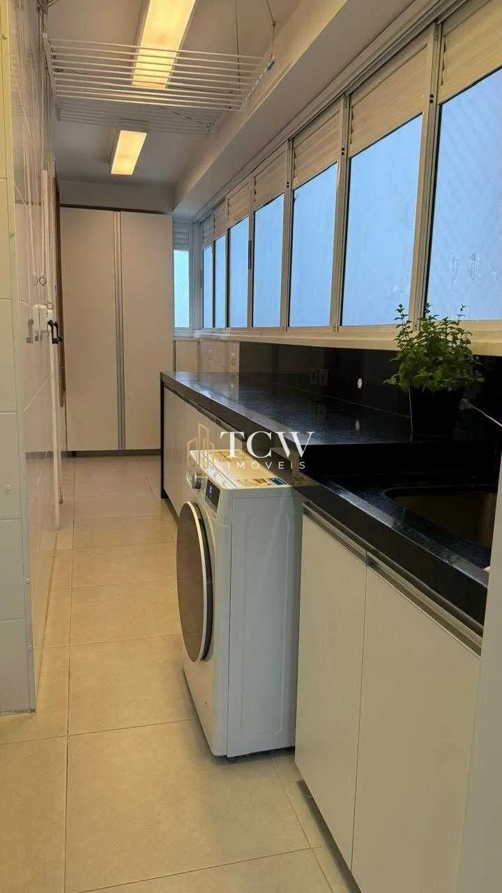Imagem Apartamento Padrão no Bosque da Saúde 160m2