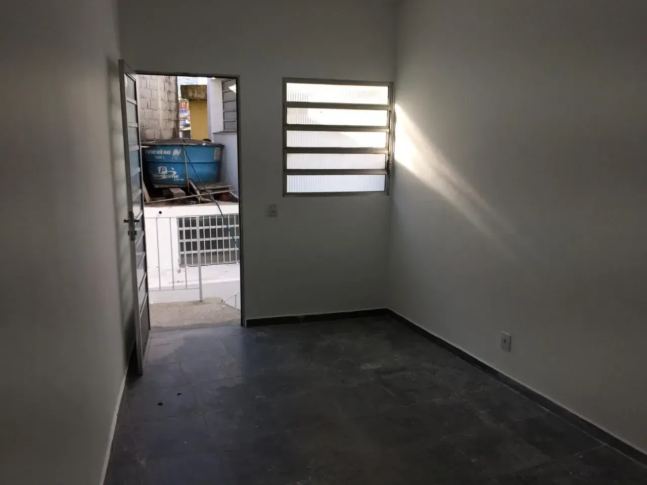Imagem Galpão para Alugar, 446 m² em Vila Anastácio - São Paulo