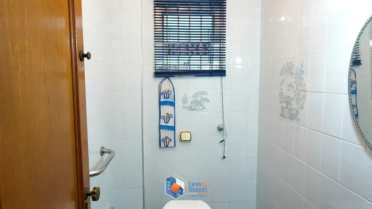 Imagem Sobrado para venda em Vila Madalena com 3 quartos, sendo 1 suíte, 322m²