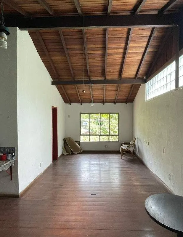 Imagem Prédio Comercial para Venda em Petrópolis / RJ no bairro Itaipava