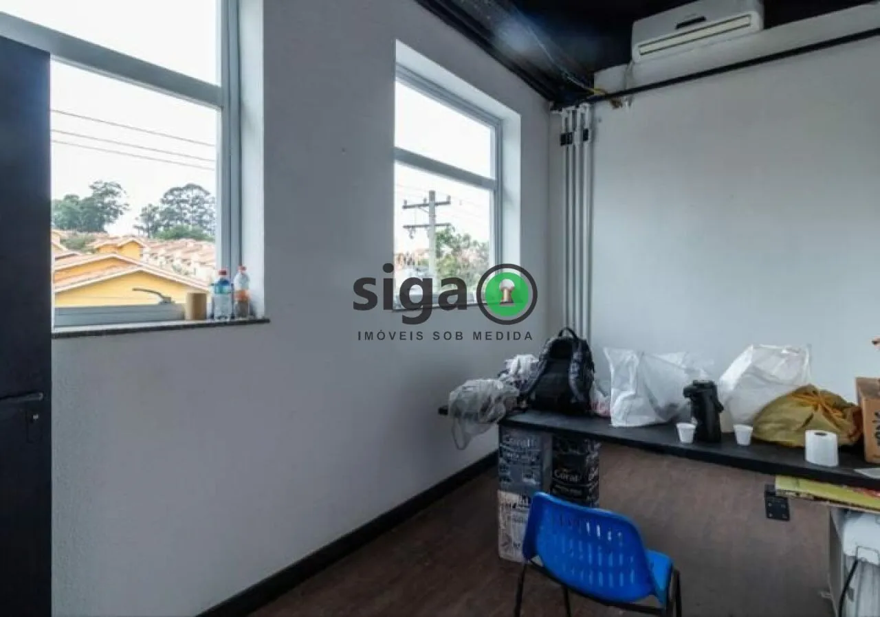 Imagem Sala/Salão Comercial no Piso Superior Área total: 724,32 m²