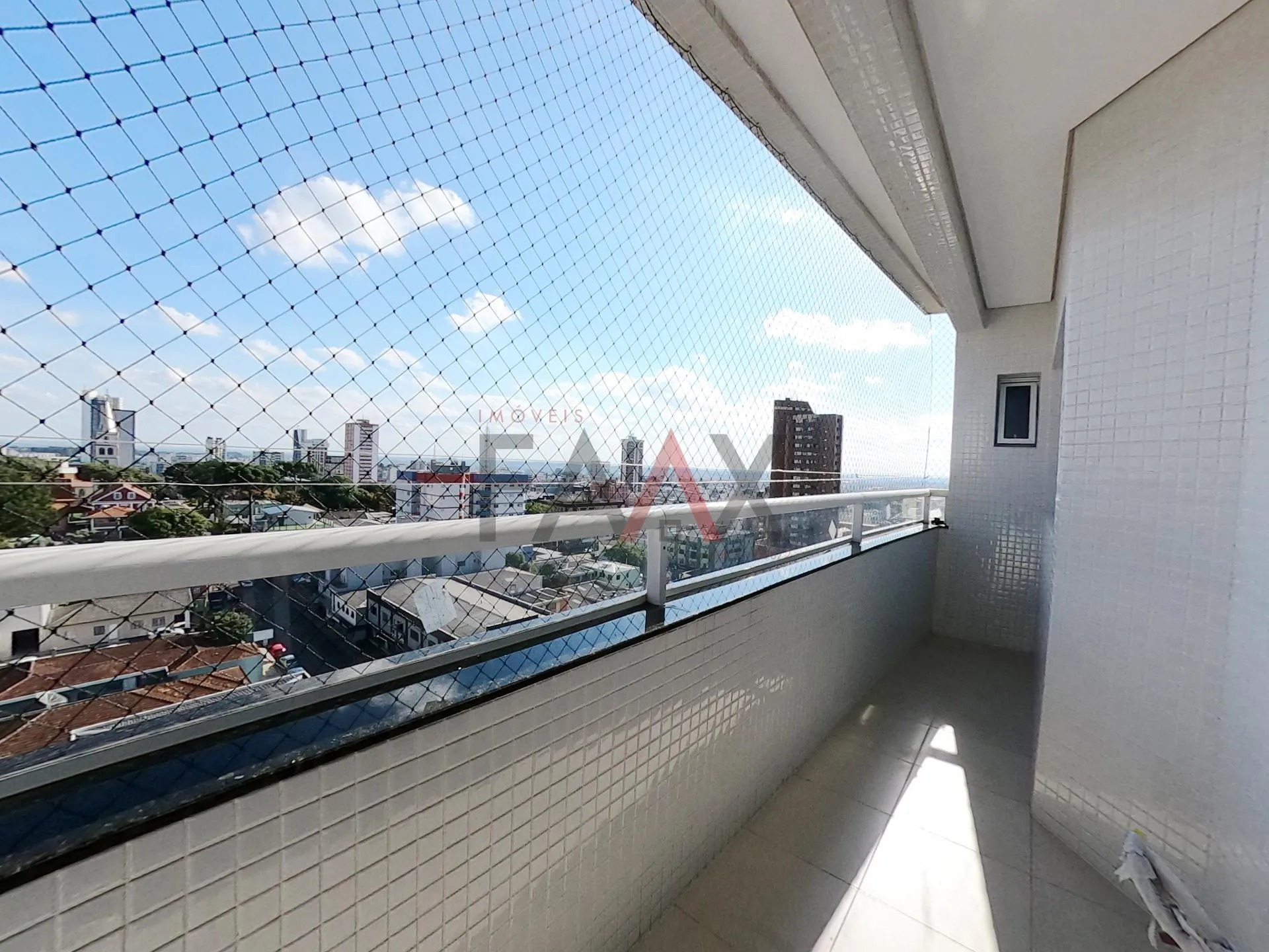 Imagem Apartamento à Venda no Edifício Golden Garden no Centro em Guarapuava - PR