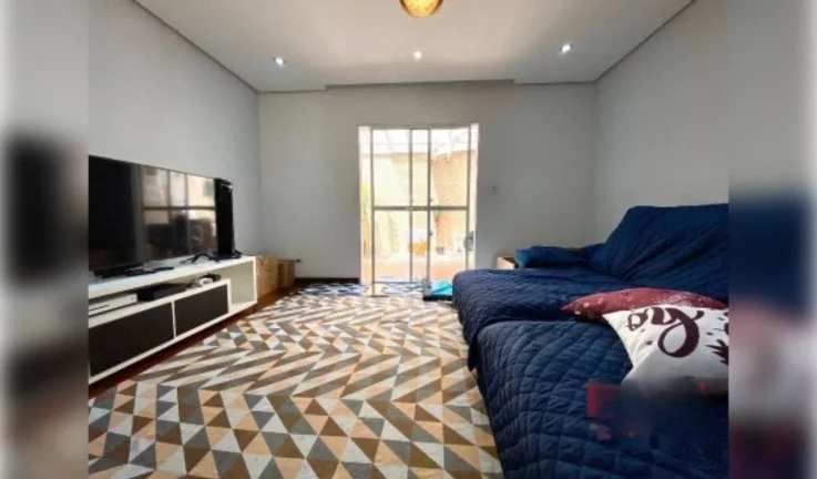 Imagem VENDE-SE LINDA CASA TRIPLEX DE 153M², 4 DORMITÓRIOS, EM EXCELENTE CONDOMÍNIO FECHADO!