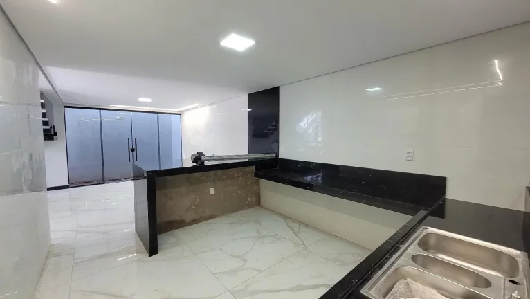 Imagem Casa duplex com área gourmet no bairro Tiradentes.