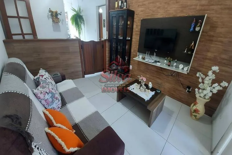 Imagem C471 | Casa com piscina à venda a 450m do mar no Mariluz