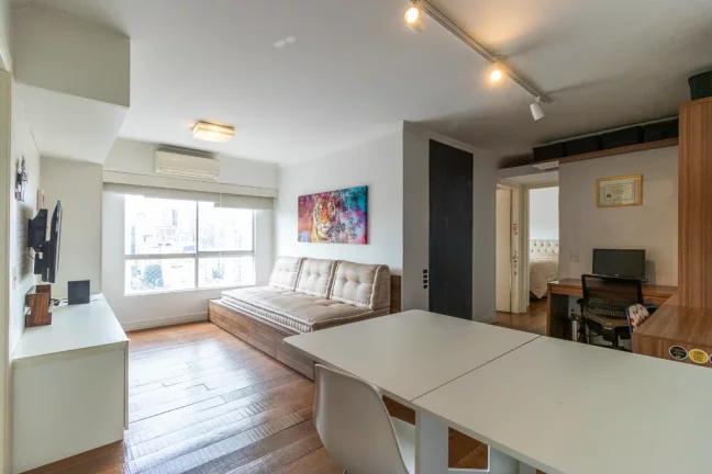 Imagem Apartamento à venda em São Paulo, Vila Nova Conceição, com 2 quartos, 71m2