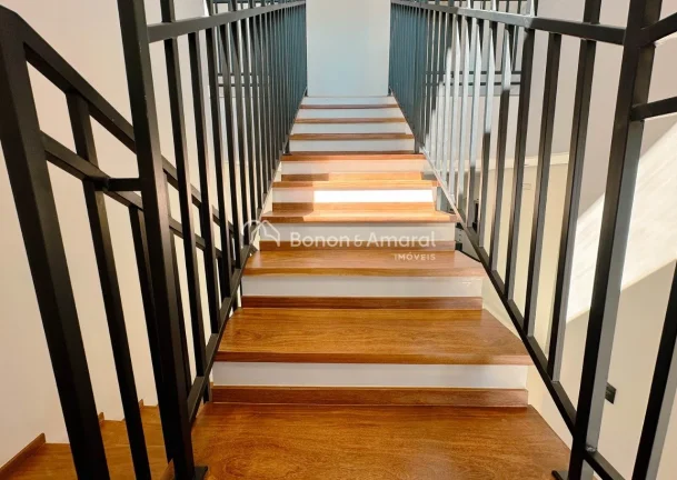 Imagem Maravilhoso Sobrado, acabamento de primeira, com 3 quartos sendo 3 suítes e a master com closet, co...