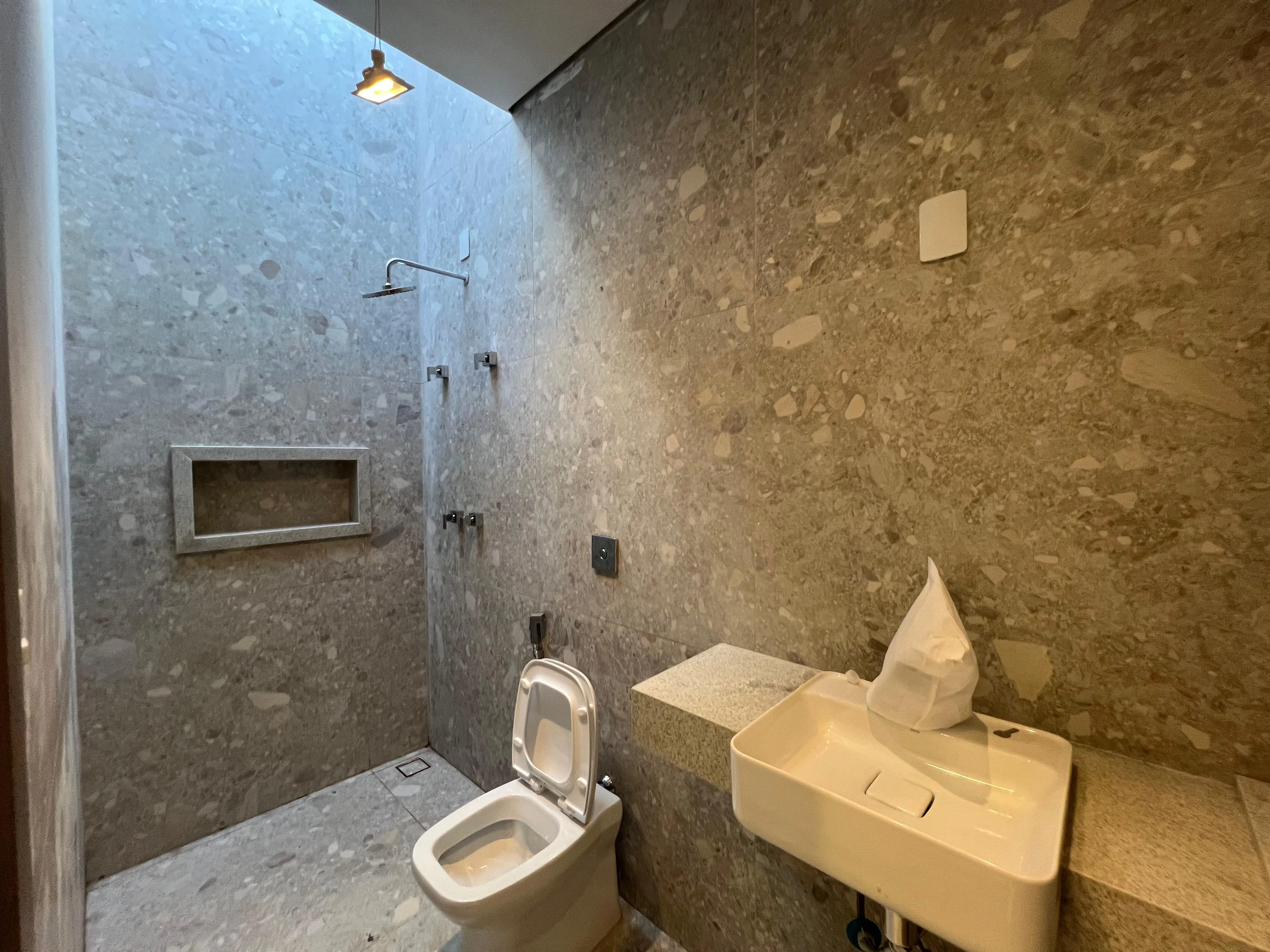 Imagem Luxuosa Casa no Condomínio Fazenda Imperial - 1700m² de Terreno e 402m² de Área Construída