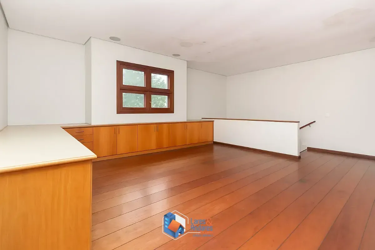 Imagem Sobrado para venda em Vila Ida com 4 quartos, sendo 4 suítes, 426m²