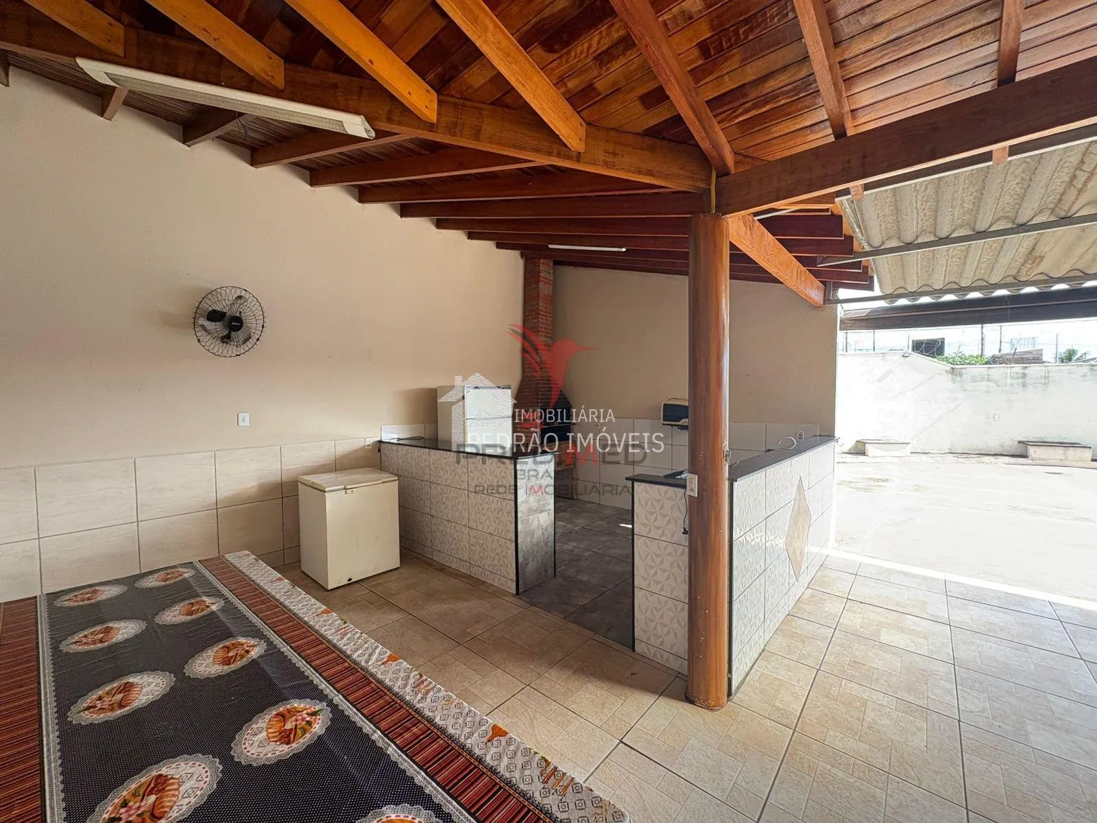 Imagem Casa de esquina no bairro Antonio Lopes. Lençóis Paulistas.. Aceita financiamento
