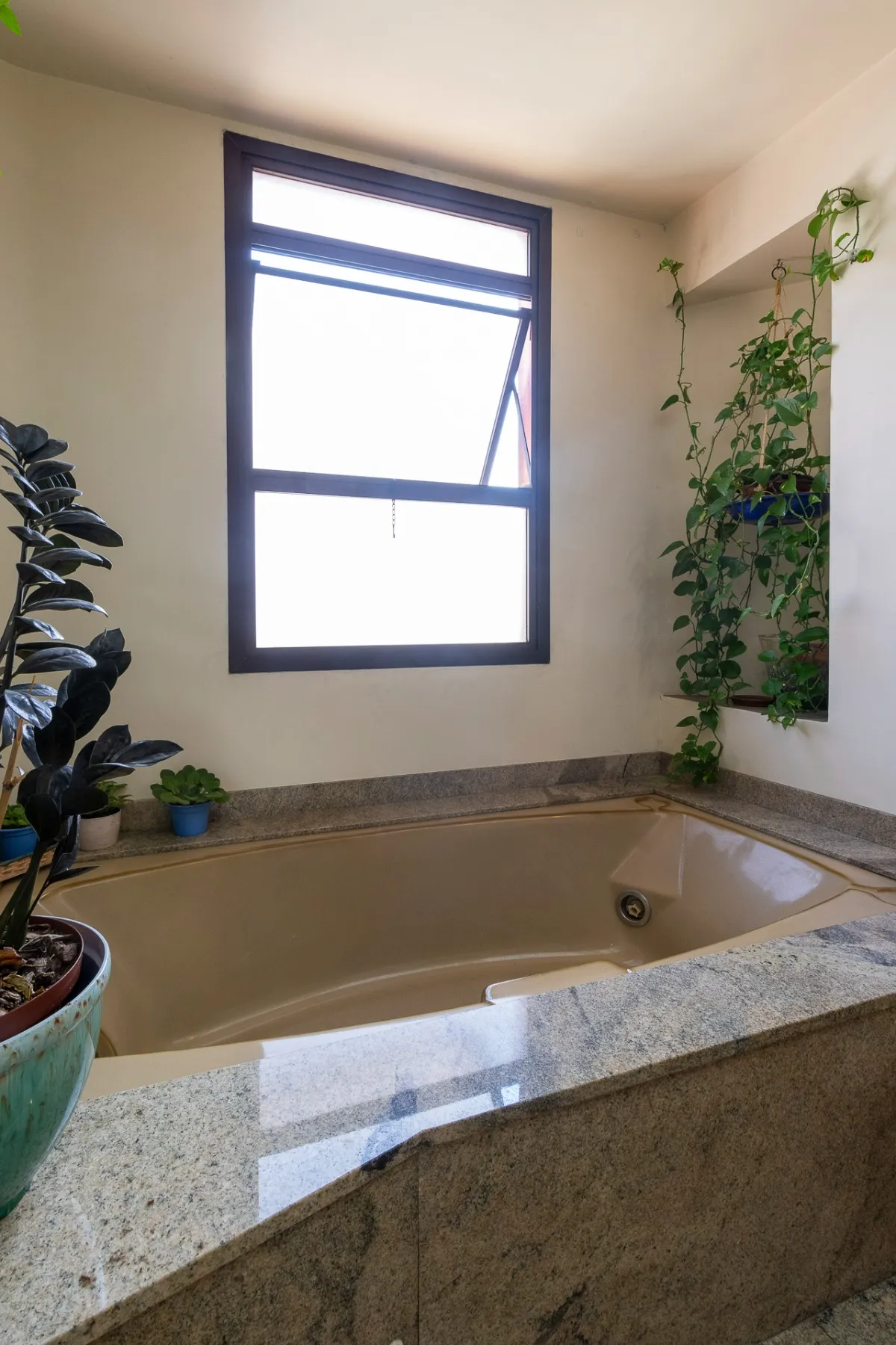 Imagem Apartamento para venda em Vila Gilda com 4 quartos, sendo 3 suítes, 196m2