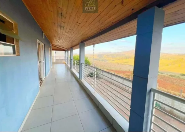 Imagem VENDO AMPLA CASA COM LINDA VISTA PARA AS MONTANHAS NA CIDADE DE SOCORRO-SP!!️
