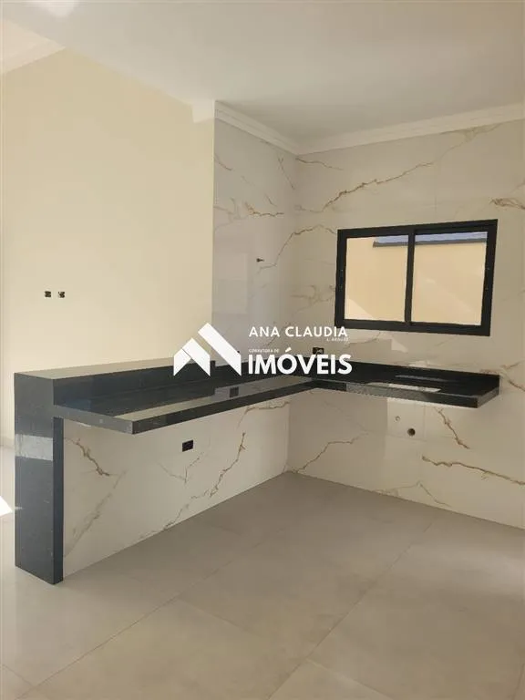 Imagem Vende-se casa lado praia na cidade de itanhaem