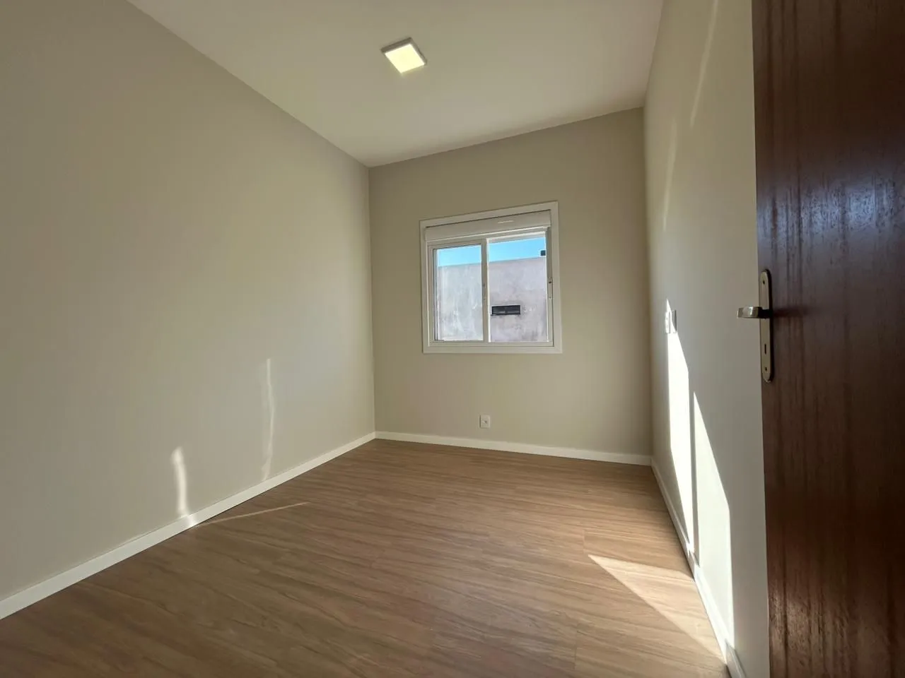 Imagem Casa Nova à venda no Loteamento Jardins!! 3 dormitórios,1 suíte, com um lindíssimo pôr do sol, uma casa confortável para a família !!
