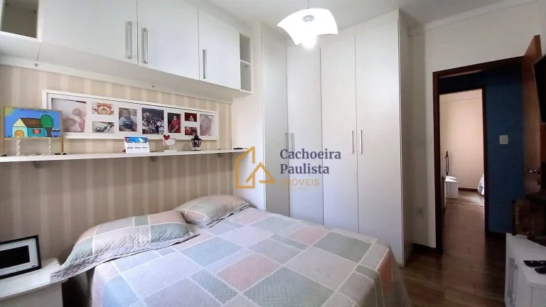 Imagem Casa com 4 dormitórios à venda - Margem Esquerda - Cachoeira Paulista/SP