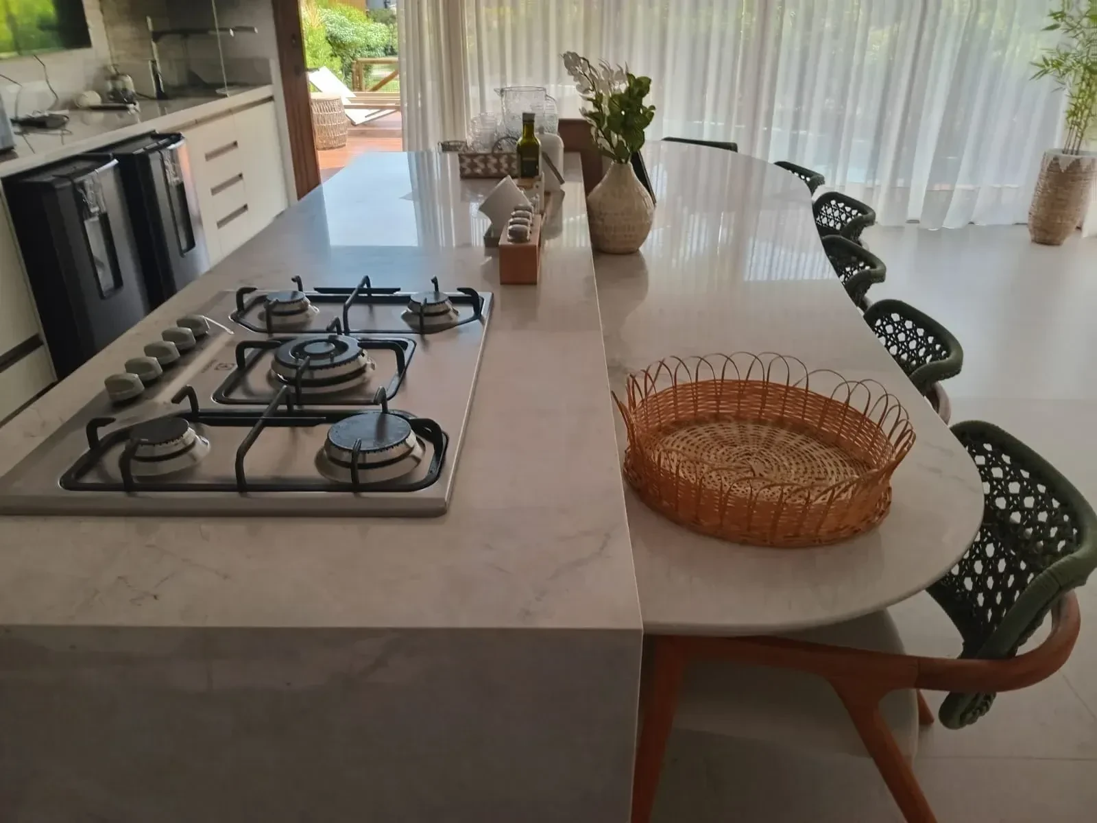 Imagem Casa de Condomínio com 4 Quartos à Venda, 180 metros em Dois de Julho - Camaçari