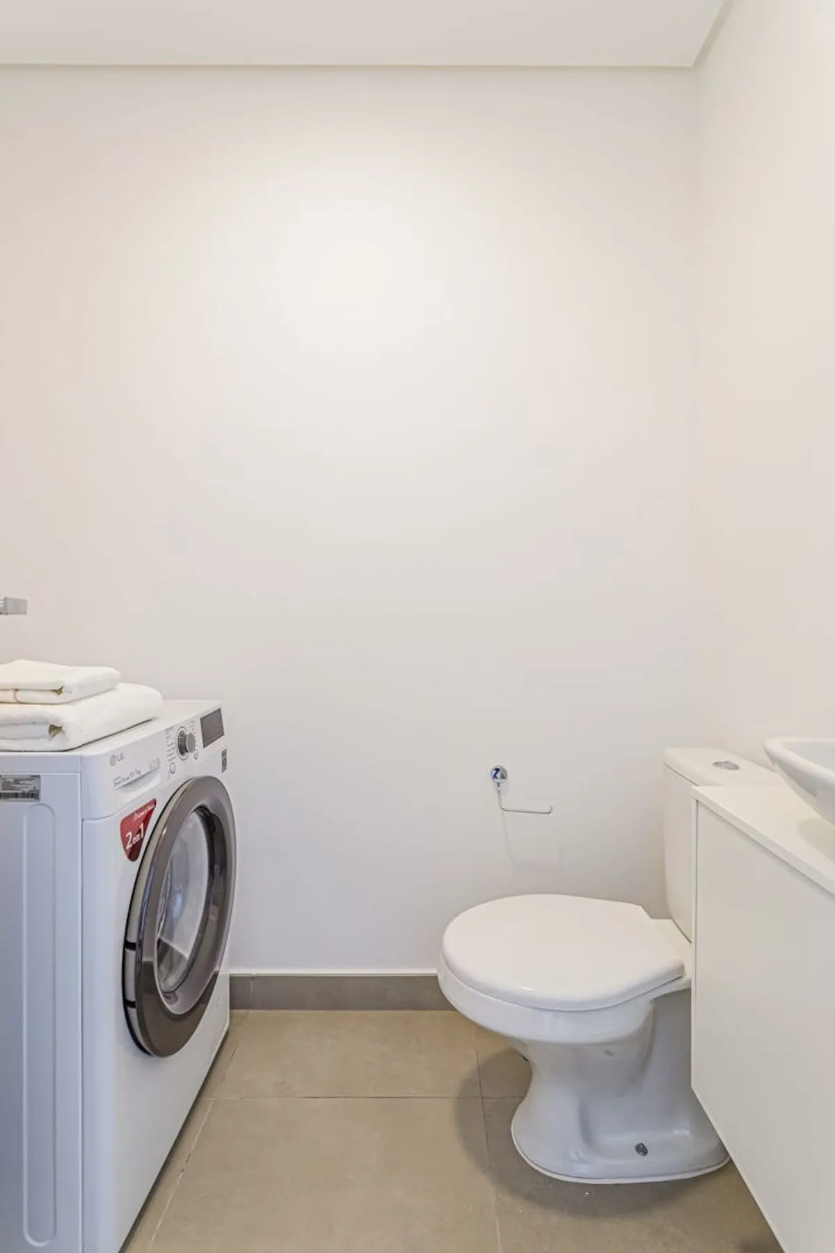 Imagem Apartamento com 2 Quartos para alugar, 67m² - Vila Madalena