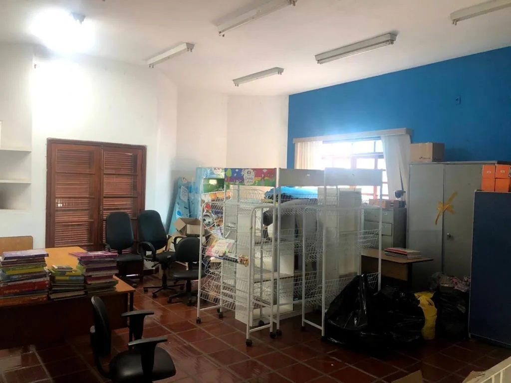 Imagem Prédio Comercial na melhor região da cidade e no segundo melhor corredor do Campolim de esquina