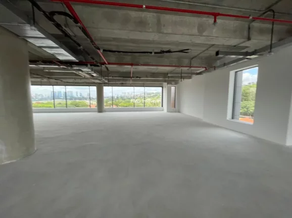 Imagem Conjunto Comercial de Alto Padrão em Pinheiros: 631m² e 18 Vagas de Garagem em São Paulo-SP
