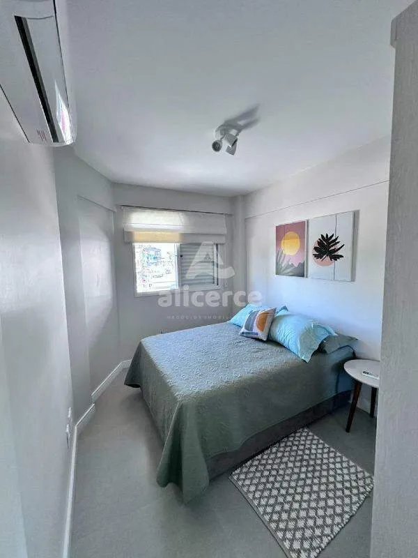Imagem Oportunidade 3 dorm. com suíte na Praia da Cachoeira do Bom Jesus - Florianópolis/SC!