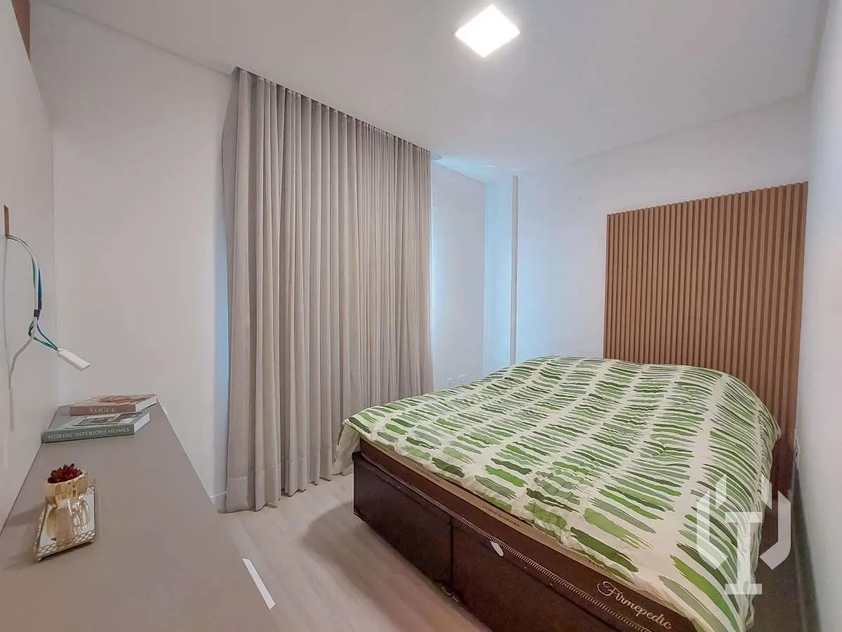 Imagem Apartamento de dois dormitórios com vista para o mar no Centro de Itapema