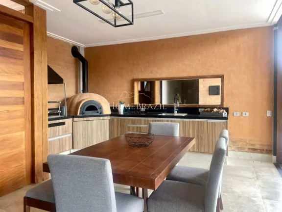 Imagem Casa de condomínio à venda, com 4 quartos, 540m2